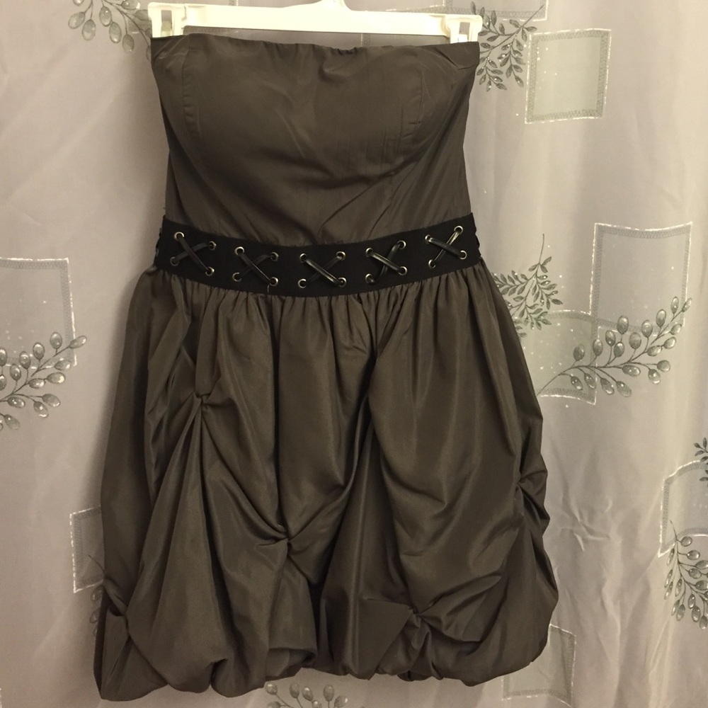 Forever 21 TWIST Collection mini Dress